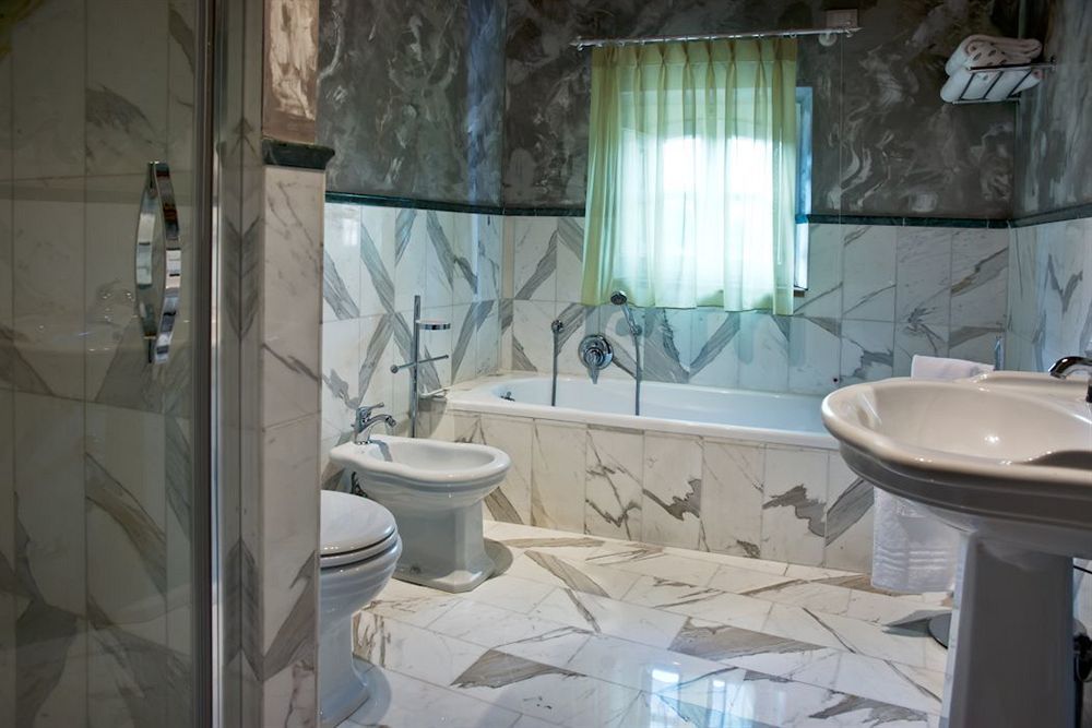 Suite Accommodation Mastiano ภายนอก รูปภาพ
